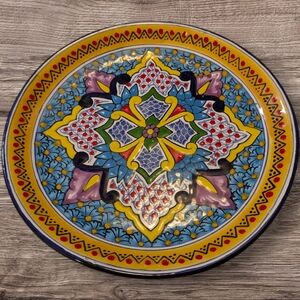 12in. Hecho Amano Mexico Talavera Hand painted Decorative Platter